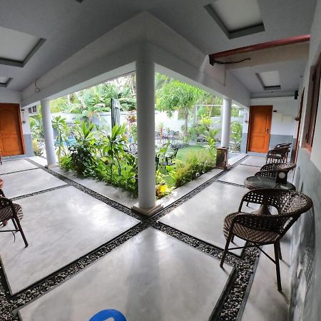 Tiger Shark Residence & Dive Fuvahmulah Exterior foto